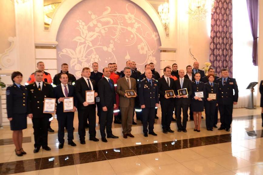 Gala decernarii performantelor salvatorilor si pompierilor 2015 | imaginea 1