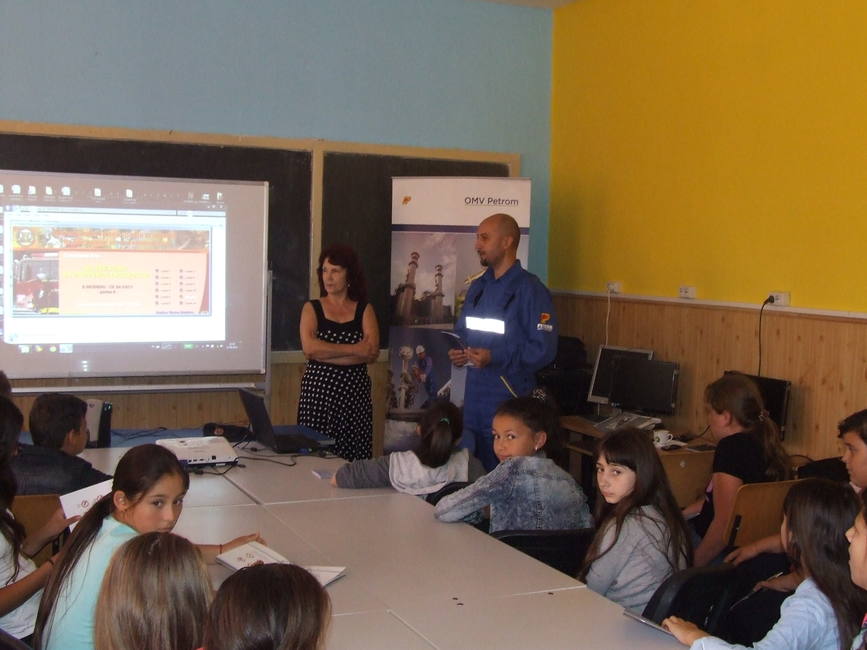Actiune de informare a comunitatilor privind situatiile de urgenta | imaginea 2