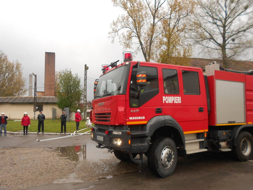 Cutremur urmat de incendiu in Bistrita | imaginea 1