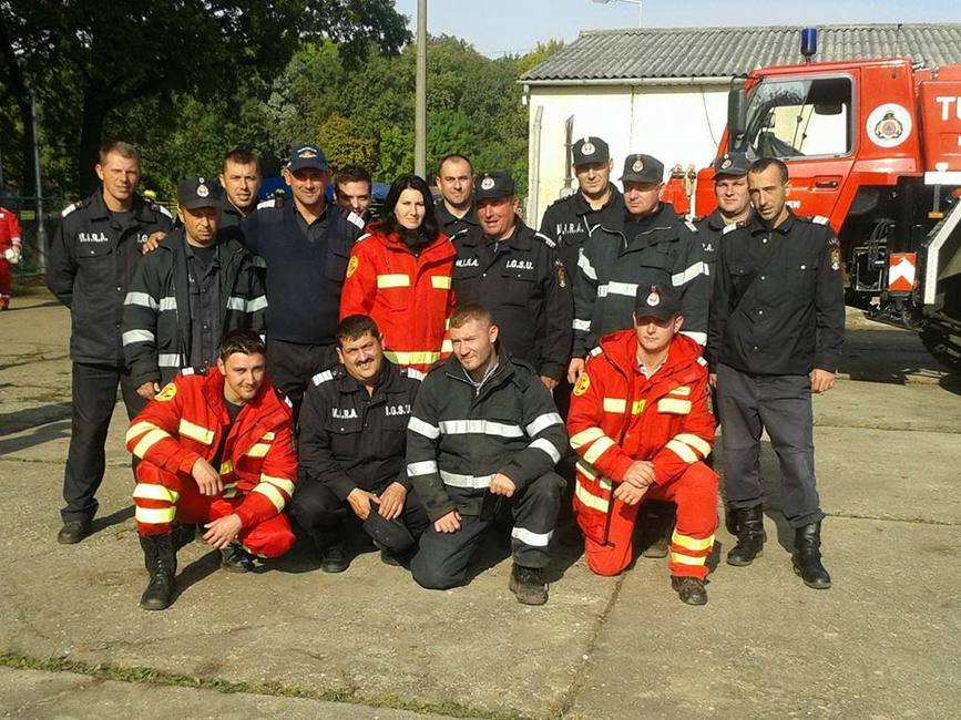 Amplu exercitiu desfasurat de pompierii aradeni alaturi si omologii lor maghiari la Hajduszoboszlo | imaginea 2
