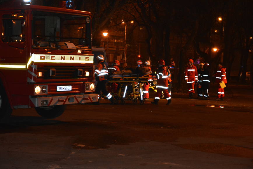 Incendiu la Casa de Cultura | imaginea 1