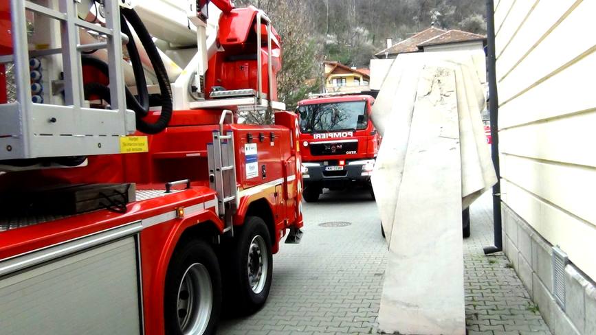 Simulare de interventie in caz de incendiu la un hotel din Ramnicu Valcea | imaginea 1