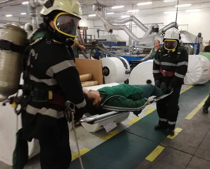 Incendiu la un operator economic   exercitiu pe timp de noapte | imaginea 1