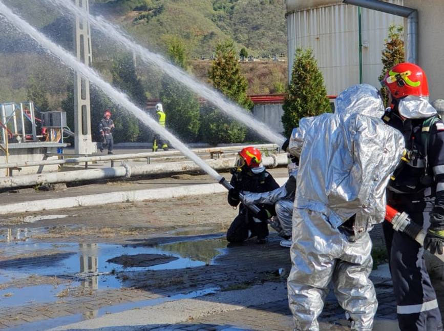Incendiu la un operator economic din Simleu Silvaniei | imaginea 1