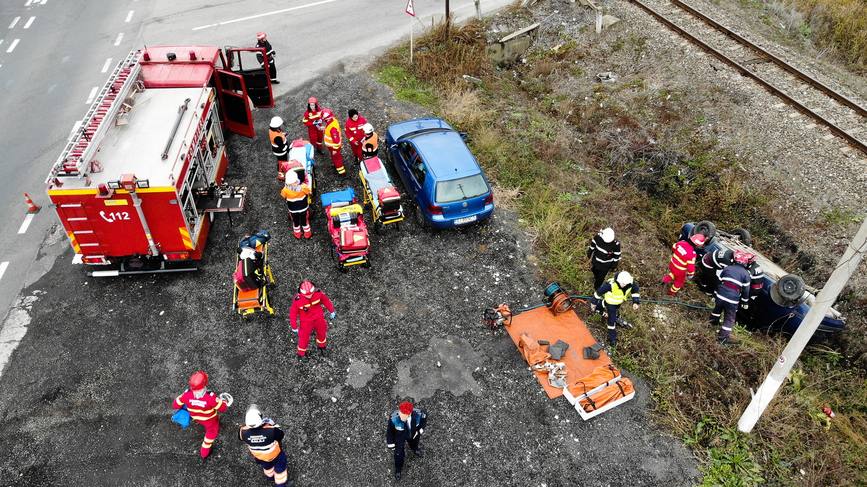 Accident feroviar la trecerea peste calea ferata | imaginea 1