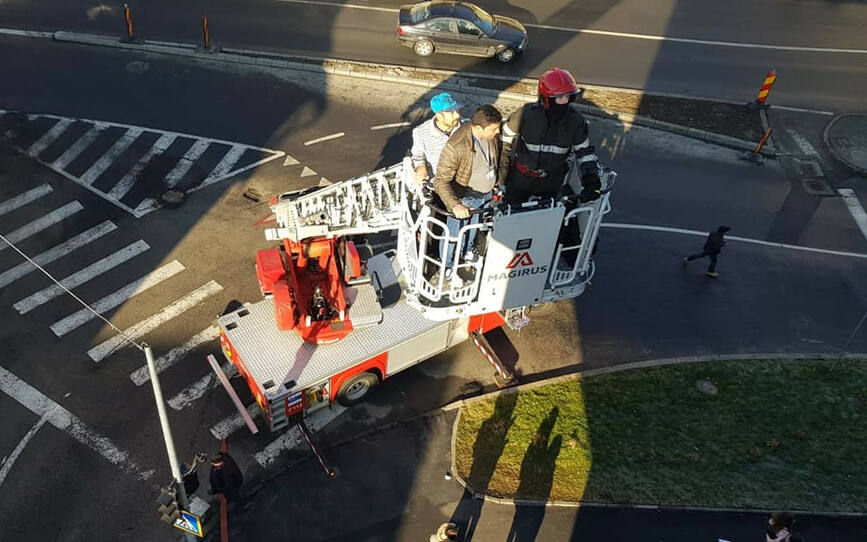Incendiu in zona cinematografului situat la etajul II al unui Mall | imaginea 1