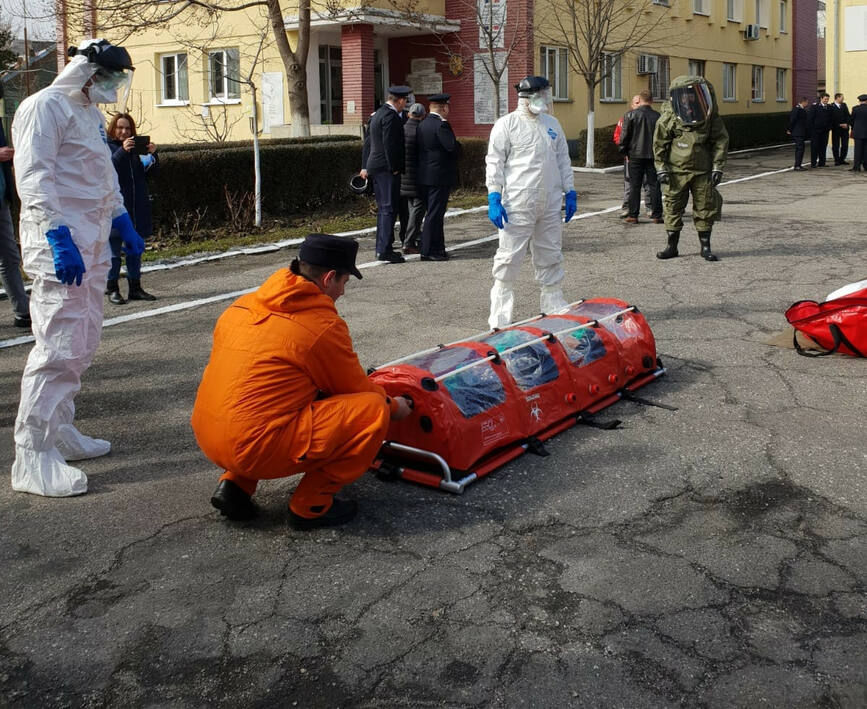 Transport al unei persoane suspecte sau contaminate cu COVID 2019 | imaginea 1
