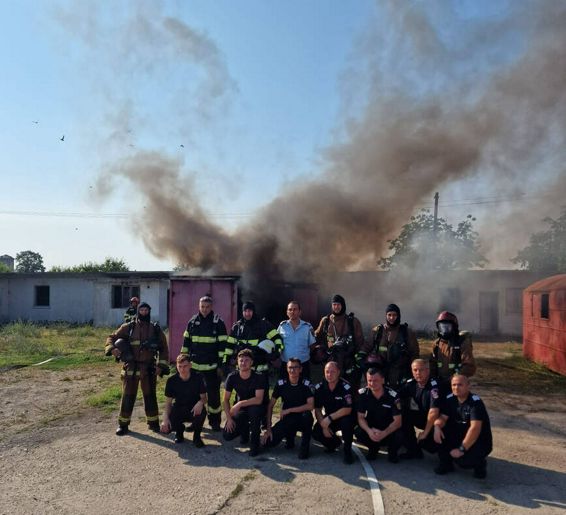 Pompierii militari si fenomenele termice ale incendiului | imaginea 1