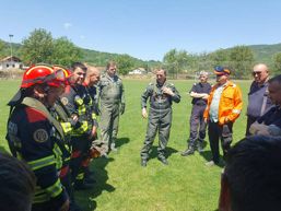 Stingerea incendiilor de fond forestier | imaginea 1