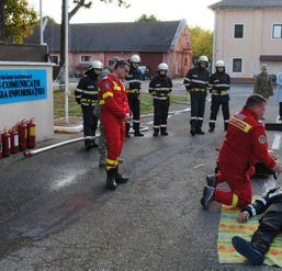 Pompierii bihoreni  alaturi de militarii Batalionului 54 | imaginea 1