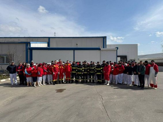 Exercitiu de amploare al pompierilor din Urlati | imaginea 1