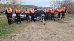 Mobilizare pe apa  Pompierii au testat reactia la inundatii | imaginea 1