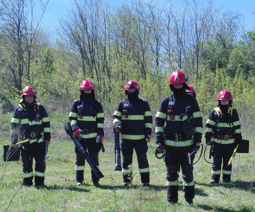 Stop incendiilor de vegetatie  Antrenament pentru siguranta comunitatii | imaginea 1