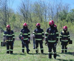 Stop incendiilor de vegetatie  Antrenament pentru siguranta comunitatii | imaginea 1