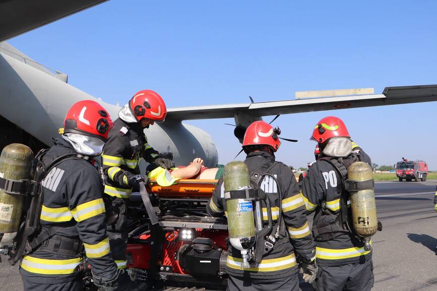 Scenariu critic  Accident aviatic major la Aeroportul Iasi | imaginea 1