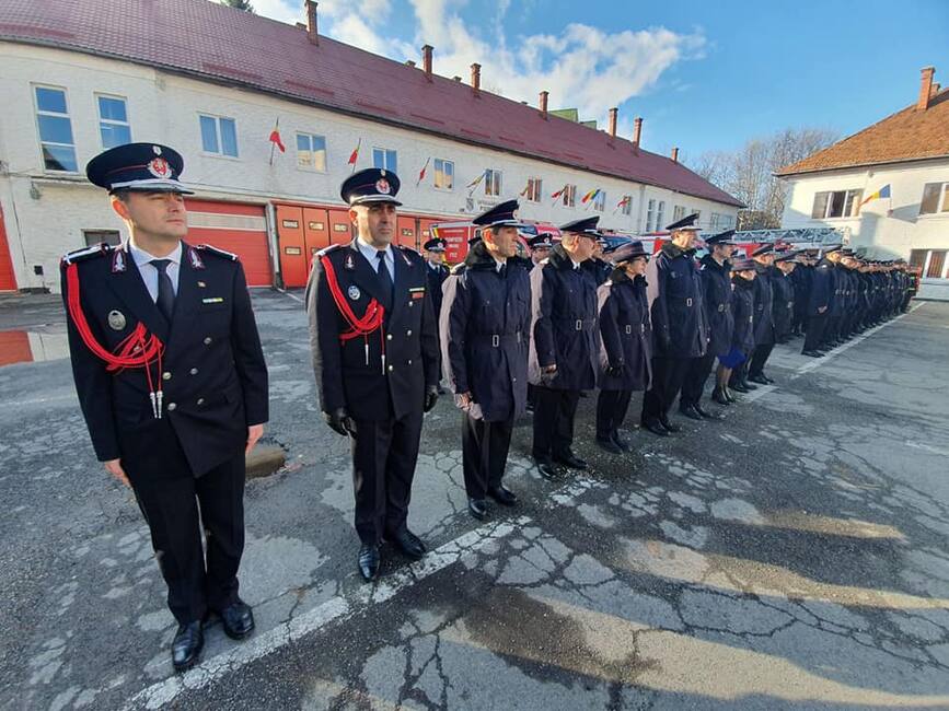 Avansari la ISU Brasov  de Ziua Nationala a Romaniei | imaginea 1