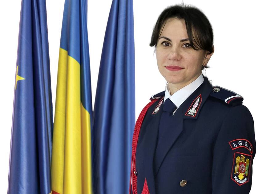 La multi ani  Locotenent Alexandra Pop | imaginea 1