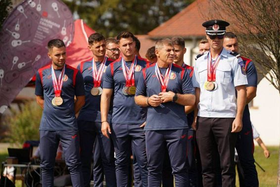 ISU Bacau   Vicecampioana Nationala | imaginea 1