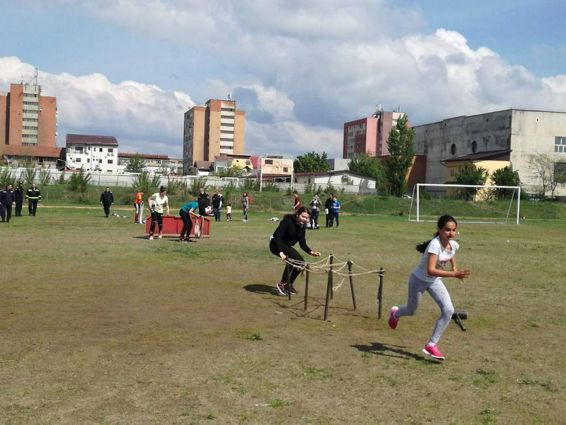 Etapele zonale ale concursurilor Prietenii Pompierilor si Cu viata mea apar viata | imaginea 1