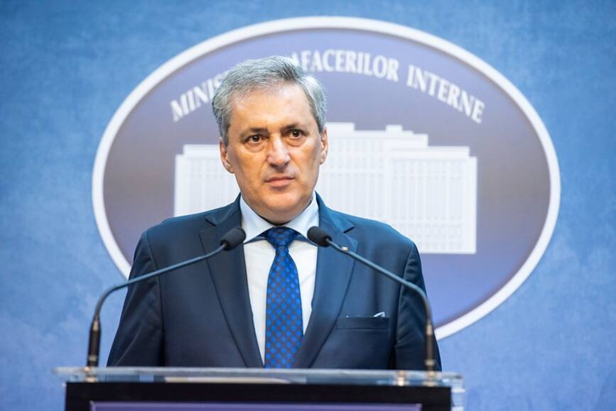 Ministrul Vela raspunde ferm acuzatiilor sustinatorilor lui Arafat  NU a fost colaborator al Securitatii | imaginea 1