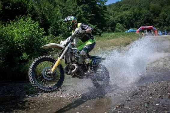 Respect Plt adj George Leric Profesionist la interventie si campion national de enduro | imaginea 1