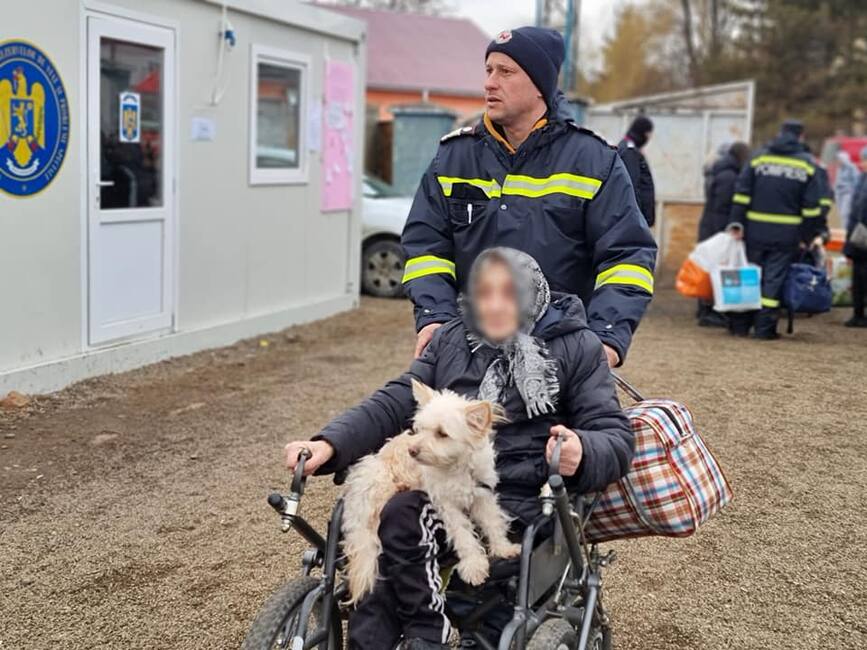 Alaturi de oamenii care se refugiaza din Ucraina | imaginea 1
