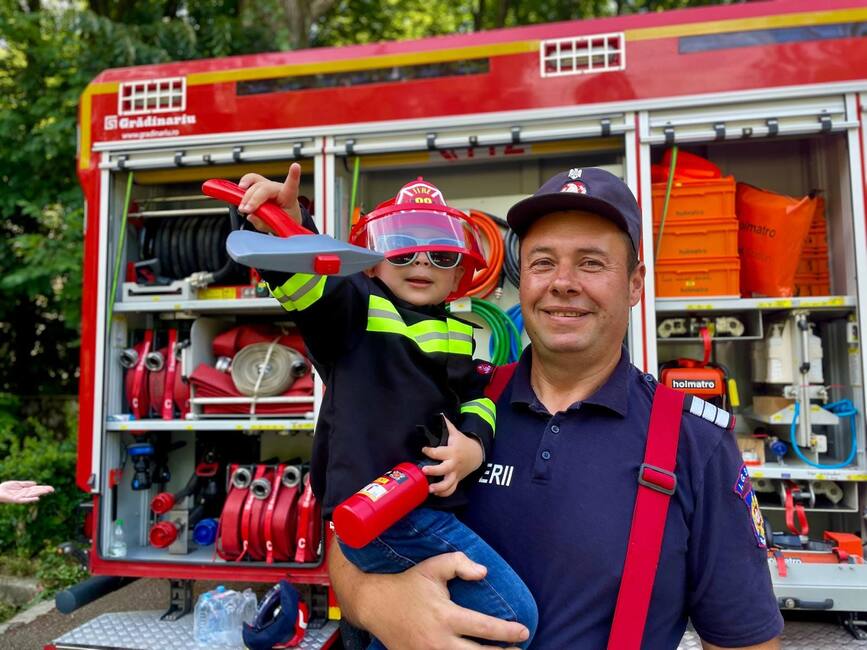 Alaturi de pompieri  de Ziua Copilului | imaginea 1
