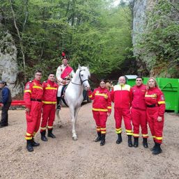 Pompierii brasoveni pastreaza traditia Junilor din Brasov | imaginea 1