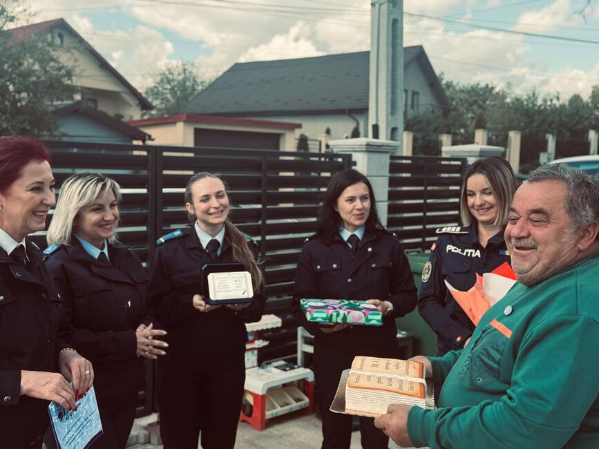 MAI aproape de seniorii care dau lectii de viata | imaginea 1