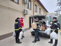 Pompierii doljeni  in misiune a binelui | imaginea 1