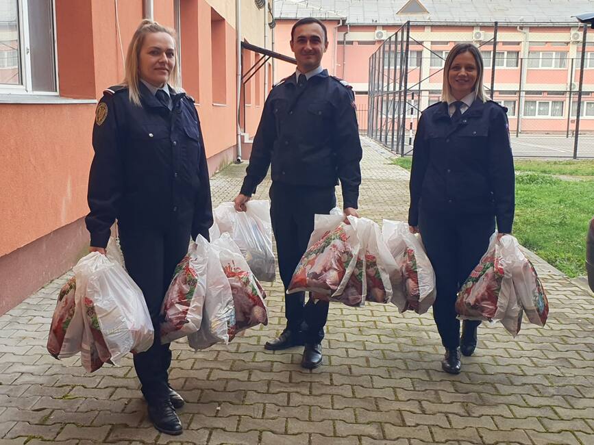 Un gest mic  o bucurie mare | imaginea 1