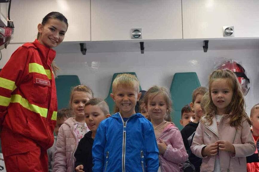 Voluntari din pasiune   Bartos Monika | imaginea 1