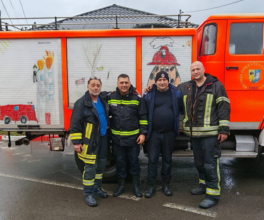 Colegialitate dincolo de granite | imaginea 1