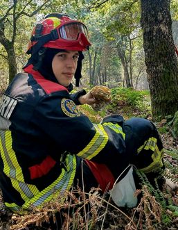 Oamenii din spatele uniformei  Linistea dintre doua incendii | imaginea 1