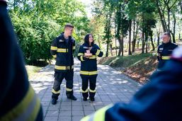 Omagiu emotionant la Cluj  Pompierii au urcat treptele Cetatuii | imaginea 1