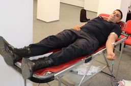 Pompierii calaraseni au donat sange de ziua lor | imaginea 1