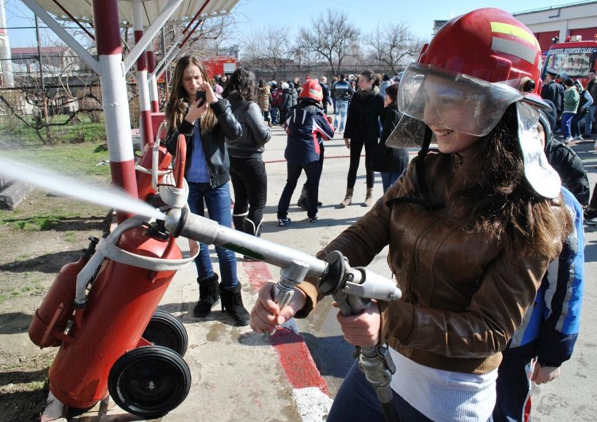 80 de ani de la infiintarea Protectiei Civile din Romania | imaginea 1