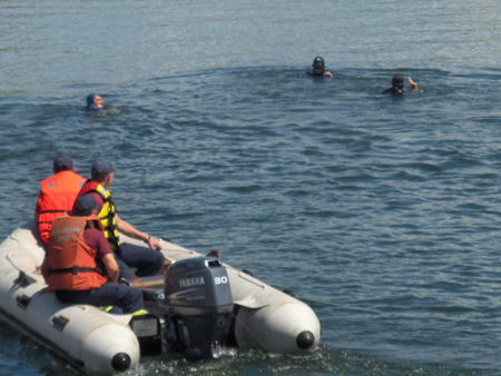 4 copii salvati de la inec de pompierii militari oradeni | imaginea 1