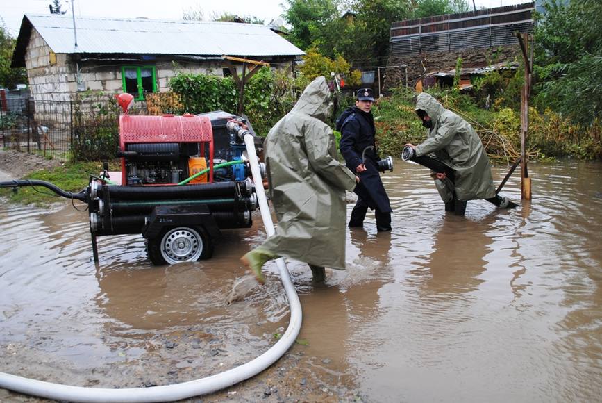 Interventii la inundatii | imaginea 1