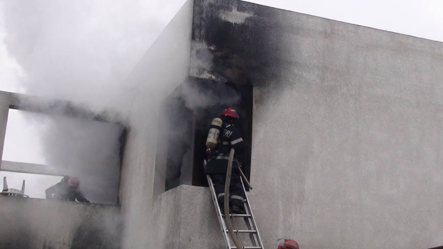 Incendiu la locuinta | imaginea 1