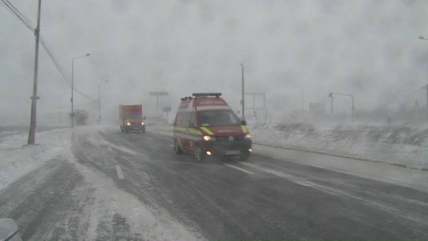 Pompierii bucuresteni pusi in alerta de vremea rea | imaginea 2