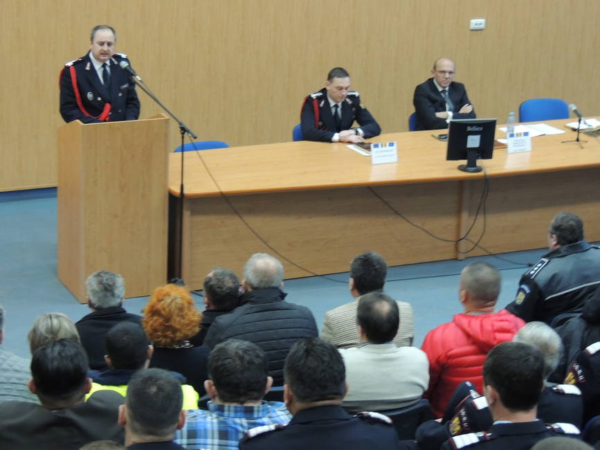 Evaluarea activitatii ISU Hunedoara si a C J S U  in anul 2015 | imaginea 1