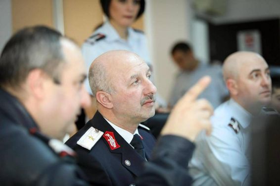 Cu cateva ore inainte de ridicarea codurilor portocalii inspectorul general lucra intens in Centrul Operational National al IGSU | imaginea 1