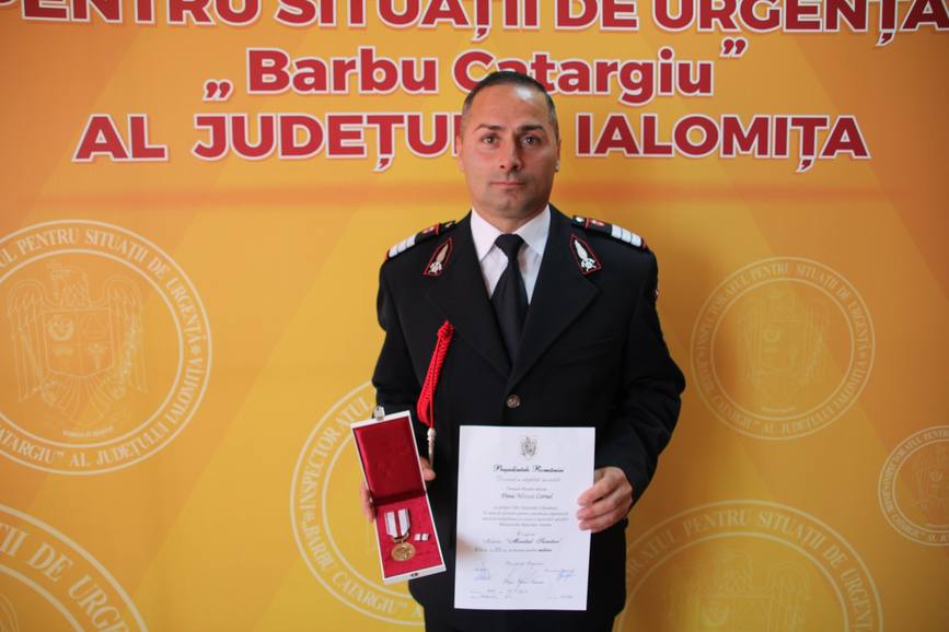 Felicitari  Plutonier adjutant Mircea Cornel Dinu | imaginea 1
