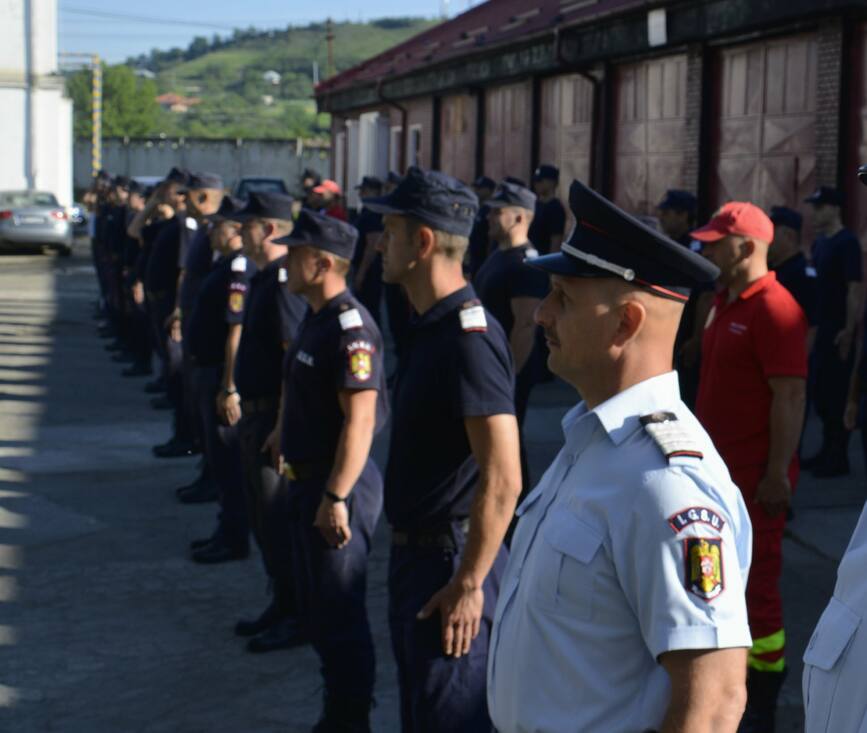 Pensie lunga si sanatate  Respect  Plutonier adjutant sef  r  Bochis Flavius | imaginea 1