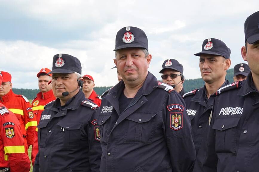 Pensie lunga si sanatate  Respect  Col  r  Paun Ovidiu si Plt  adj  sef r  Casian Alexandru Adamache | imaginea 1