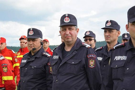 Pensie lunga si sanatate Respect Col r Paun Ovidiu si Plt adj sef r Casian Alexandru Adamache | imaginea 1