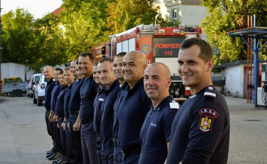 Au ajuns acasa cei 15 pompieri clujeni care s au luptat cu incendiile din Grecia | imaginea 1
