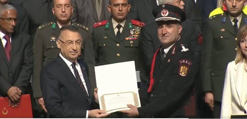 Decorat de Presedintele Turciei   Felicitari  Colonel Bogdan Vladutoiu | imaginea 1