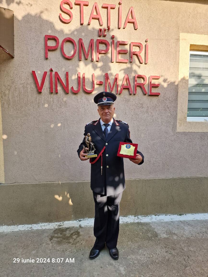 Pensie lunga si sanatate  Respect  Plutonier adjutant sef Marin Nicolae | imaginea 1
